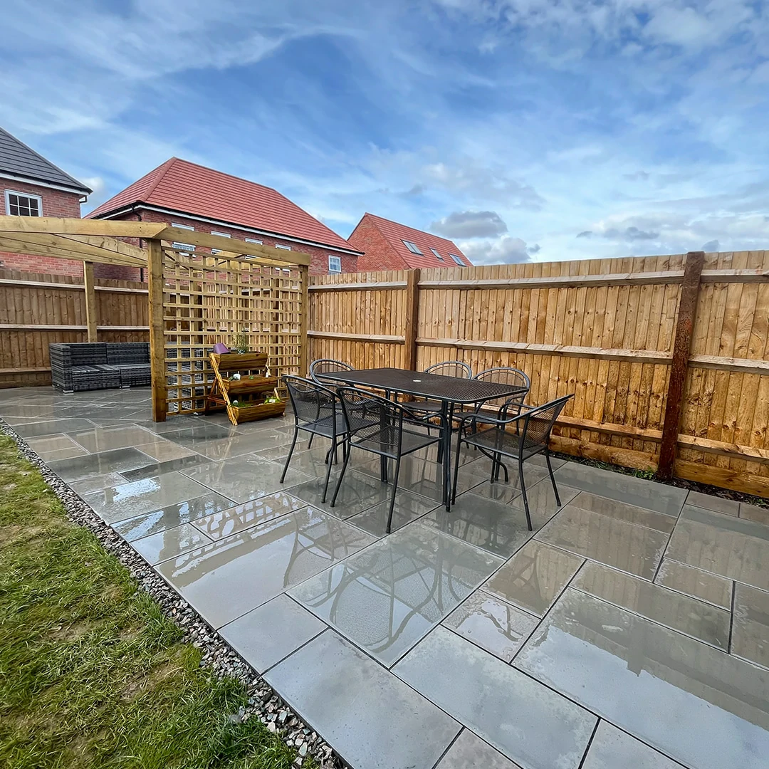 Kandla Grey Indian Sandstone Paving Slabs - Sawn &amp; Honed - Patio Kit - 20mm